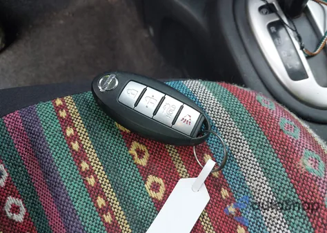 2017 Nissan Versa 1.6 Sl z USA, uszkodzony, nr VIN 3N1CN7AP0HL867709